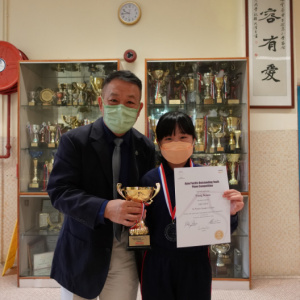 馮珈嵐6B獲第十三屆亞太傑出青少年鋼琴比賽6級分級組亞軍(3)
